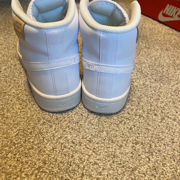 Worn once Nike Court Legacy 2 mids! - Picture 5 of 6